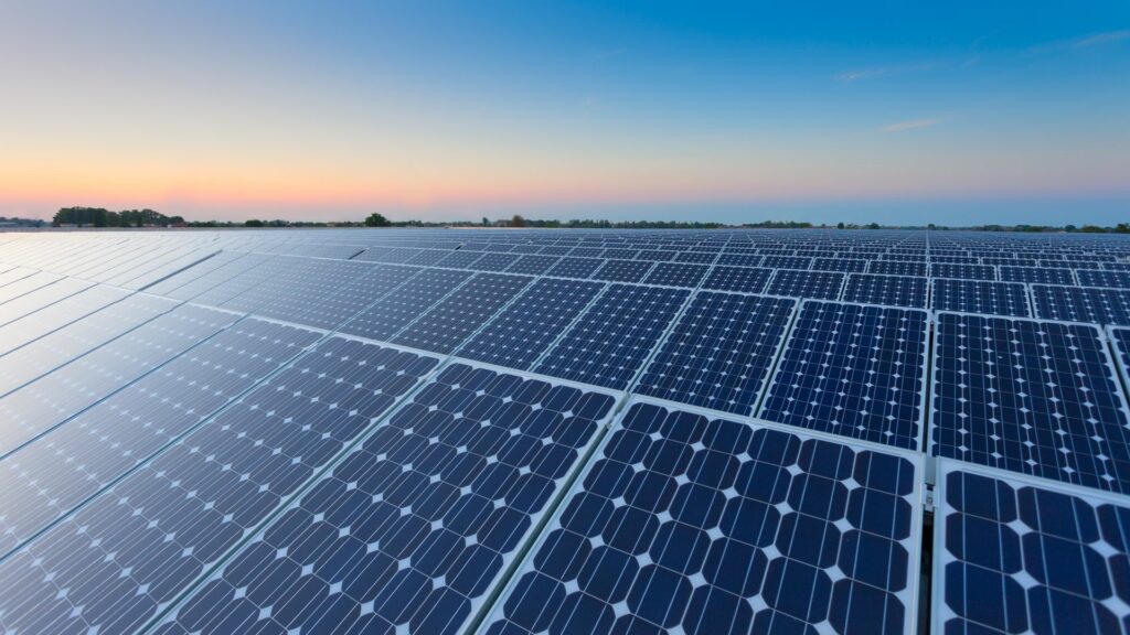 AdobeStock 78404629 geaendert 1024x576 - SOLARZENTRUM NIEDERRHEIN: Mehr als nur Photovoltaik – Unsere umfassenden Energielösungen